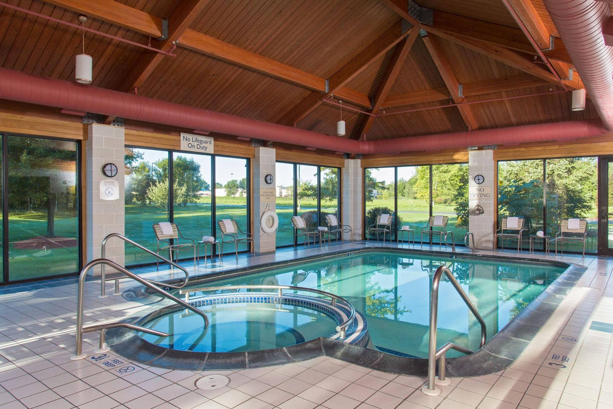 Fairfield By Marriott Rochester East 3* Webster