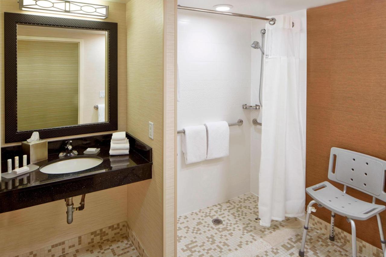 Hotel Fairfield By Marriott Rochester East Webster