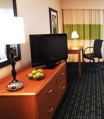 Fairfield By Marriott Rochester East Hotel Webster