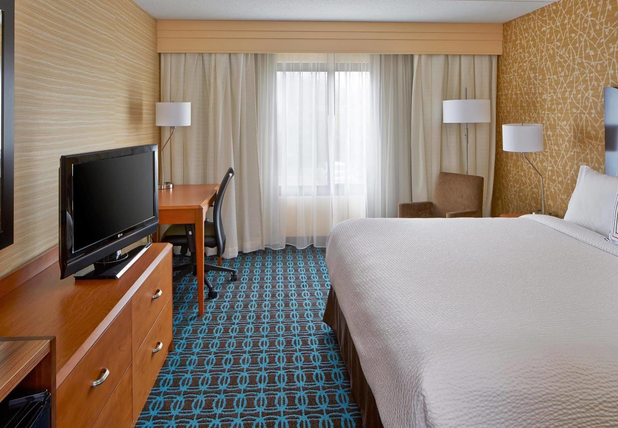 Hotel Fairfield By Marriott Rochester East